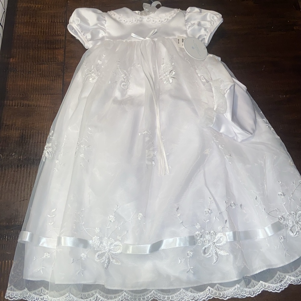 Edge hill Collection Baptism Gown, Bonnet and bib 6-9 months